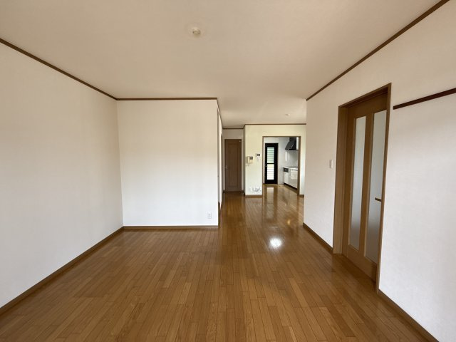 エメラルド・ラ・ヴィーンの居間・リビング