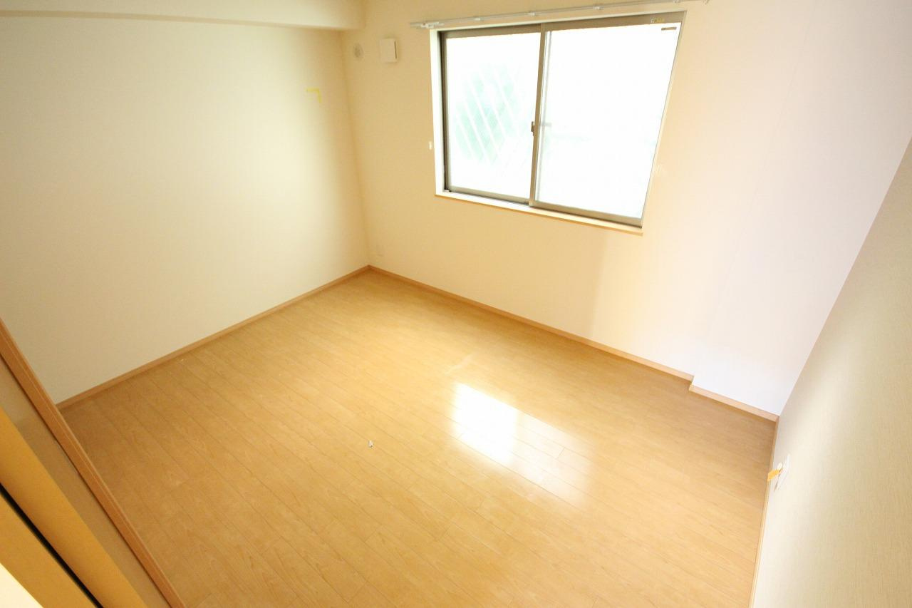 サンパレス魚住の寝室|※お部屋により仕様が異なる場合があります※