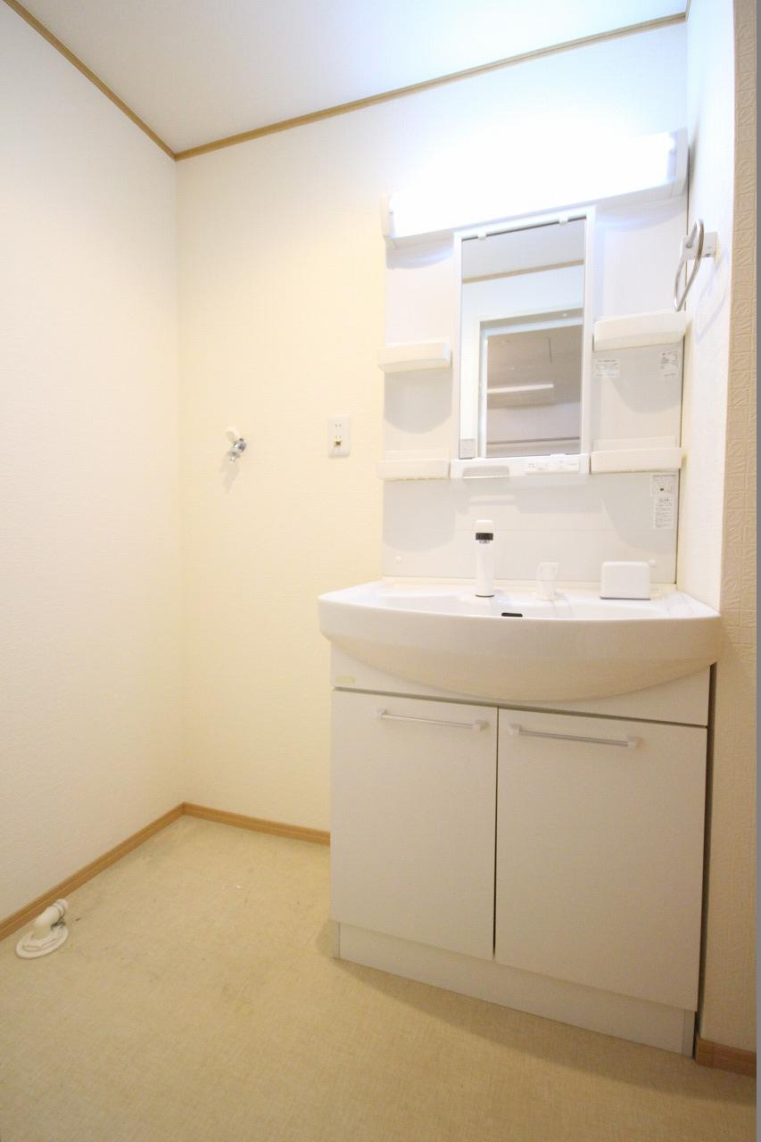 サンパレス魚住の洗面所|※お部屋により仕様が異なる場合があります※