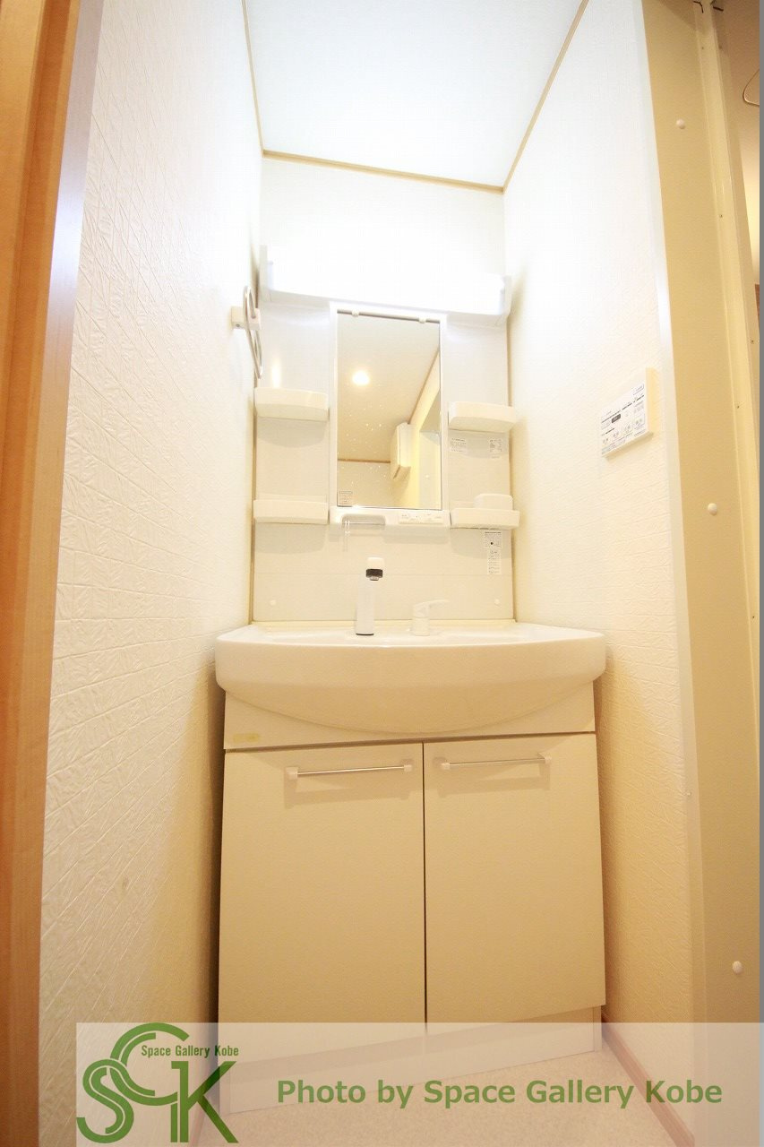 サンパレス魚住の洗面所|※お部屋により仕様が異なる場合があります※