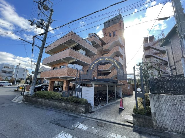 ライオンズマンション京都衣笠の外観