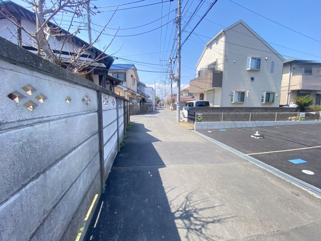 祝　成約済み　八王子市　中野上町　新築戸建て　３３期の前面道路含む現地写真|～仲介手数料無料☆八王子ひなた不動産～八王子市中野上町　新築戸建て