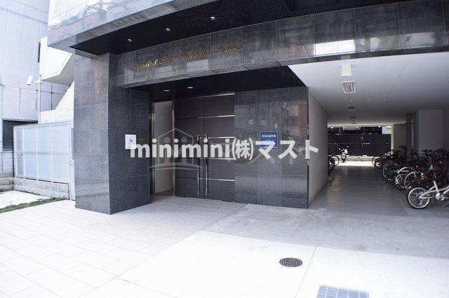 スワンズシティ難波ノーブルのエントランス|上品な入口です！