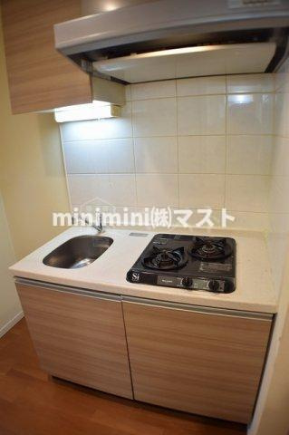 スワンズシティ難波ノーブルのキッチン|ガスコンロが二口設置されています♪