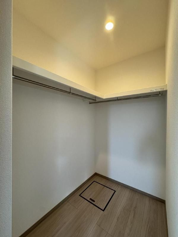 ファーデンベルク鳥栖【キャッシュバック対象物件】の収納|ちょっとした収納スペースも充実しています