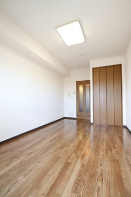 【洋室】 | ルーチェⅠ番館