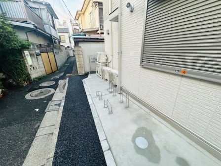 セレスティア西ケ原の駐車場