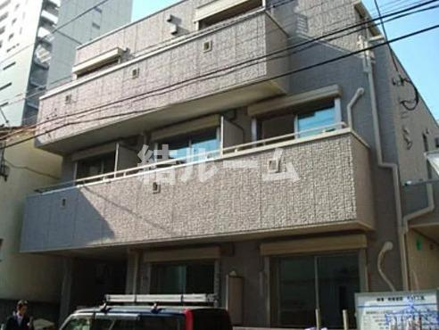 新宿区新宿７丁目の賃貸マンションの外観