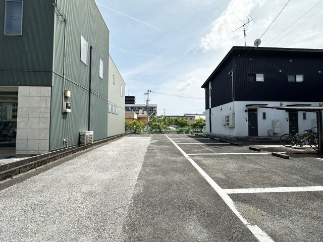 Ｊｓ　Ｈｏｕｓｅ　北棟の駐車場