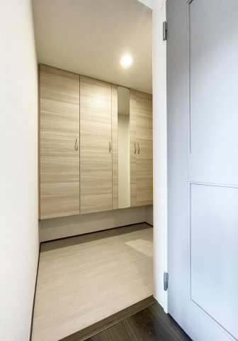 ドゥ・アムールの玄関