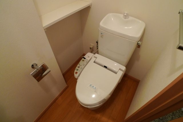 ヴィラコートSEIのトイレ