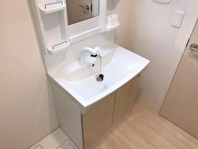 【洗面所】 | ユニヴェール宮代 | 洗髪洗面化粧台