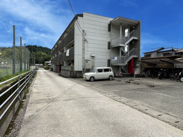 ＦＬＡＴ・Ｚの外観