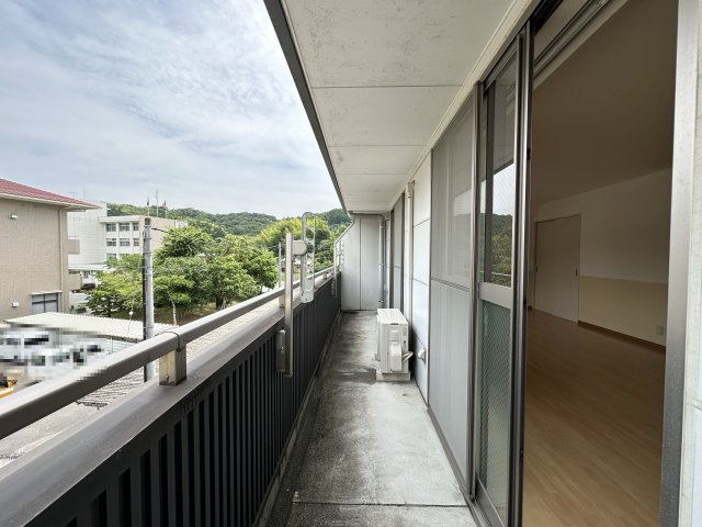 ＦＬＡＴ・Ｚのバルコニー