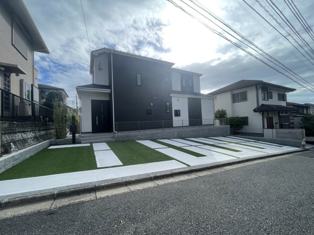 ☆横浜市栄区庄戸3丁目 新築戸建て/カースペース4台