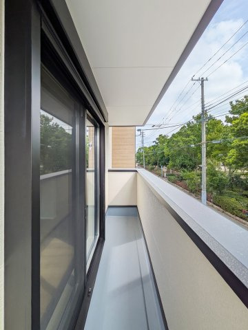 崇徳院新築戸建のバルコニー|東側は蓬川公園ですので開放感があります