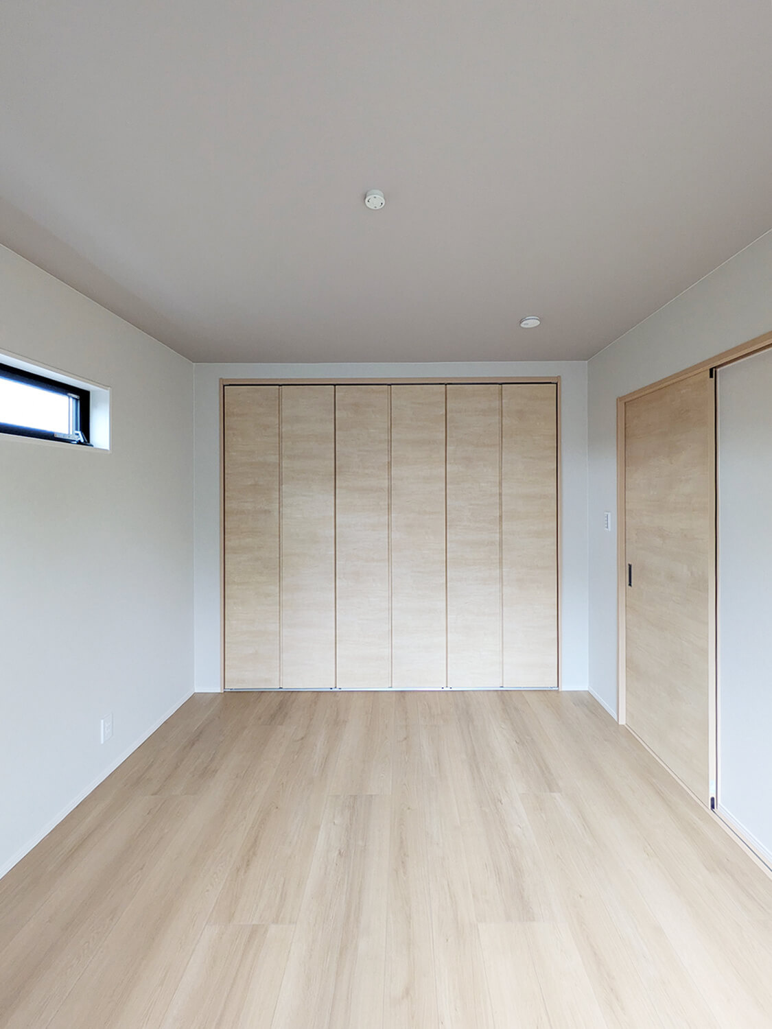 崇徳院新築戸建の洋室