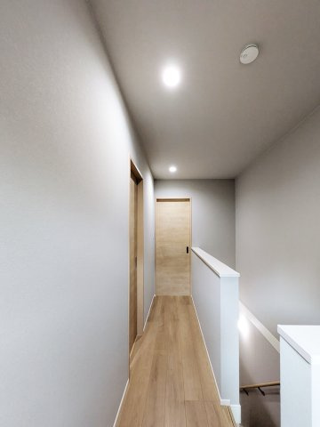 崇徳院新築戸建のその他共用部分|３階部分廊下となります。