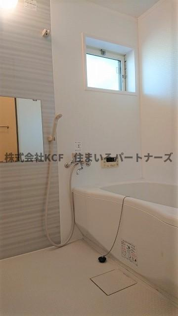 エマーブルⅢ Aの浴室|コンパクトで使いやすいお風呂です