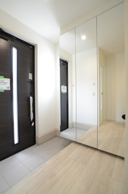 【玄関】 | 海老名市門沢橋２丁目 新築戸建て 全6棟【仲介手数料無料】