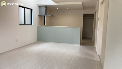 【居間・リビング】 | 越谷市花田10期　新築一戸建て　1号棟