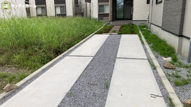 越谷市花田10期　新築一戸建て　1号棟の駐車場