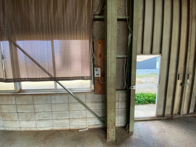 安城市柿碕町貸倉庫の内装