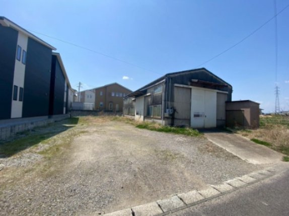 安城市柿碕町貸倉庫の外観