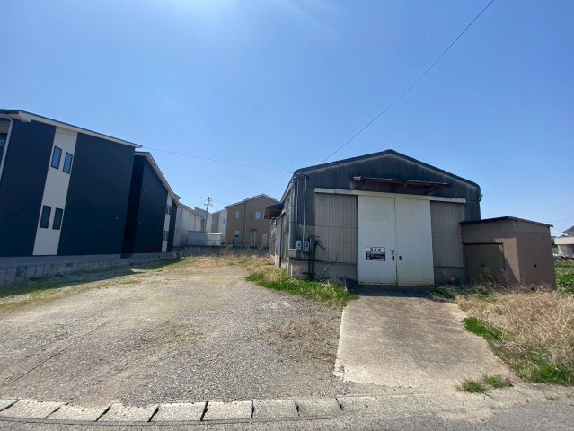 安城市柿碕町貸倉庫の外観