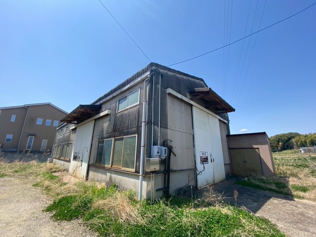 安城市柿碕町貸倉庫の外観