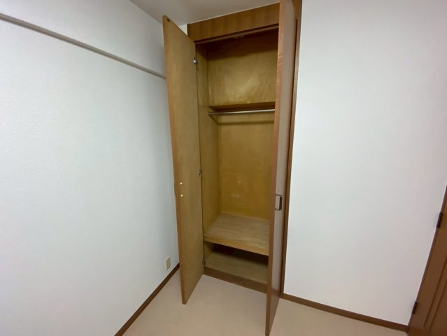 コート芦屋朝日ヶ丘4号棟の収納