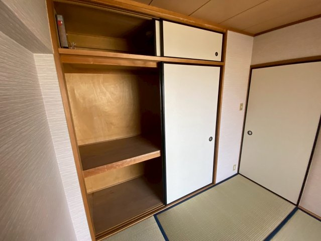 コート芦屋朝日ヶ丘4号棟の収納