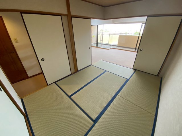 コート芦屋朝日ヶ丘4号棟の和室