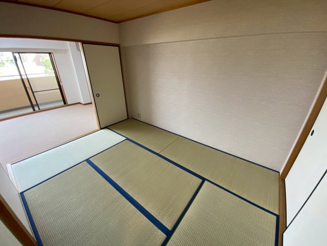 コート芦屋朝日ヶ丘4号棟の和室