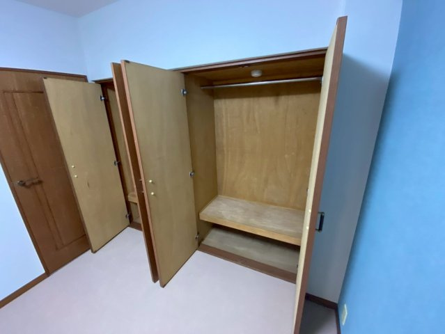 コート芦屋朝日ヶ丘4号棟の収納