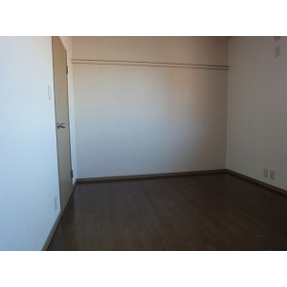 サンビレッジよし乃Cの洋室