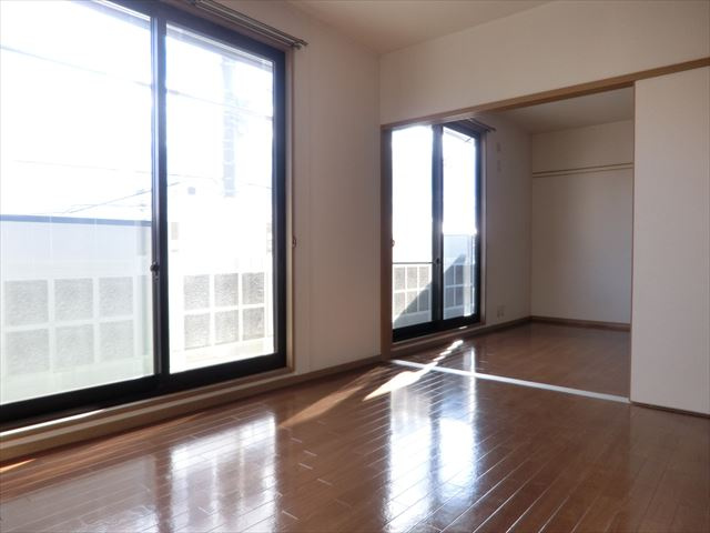 サンビレッジよし乃Cの居間・リビング