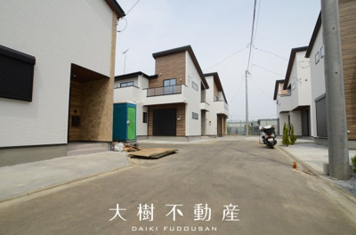【前面道路含む現地写真】 | 海老名市門沢橋2丁目  新築戸建て　全４棟【仲介手数料無料】