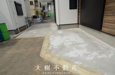 【駐車場】 | 海老名市門沢橋2丁目  新築戸建て　全４棟【仲介手数料無料】