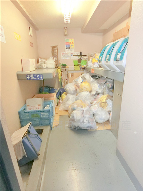 コンシェリア大森withのその他共用部分|曜日時間関係なくゴミ出し可能な敷地内ゴミ捨て場！