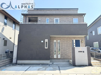 【外観】 | お洒落な外観♪
駐車2台可能※車種による