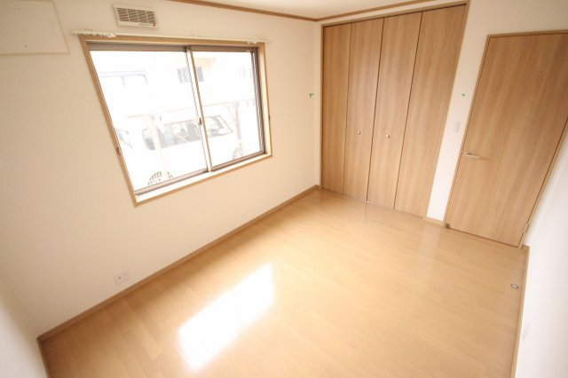 サンゴールドの寝室|※お部屋により仕様が異なる場合があります※