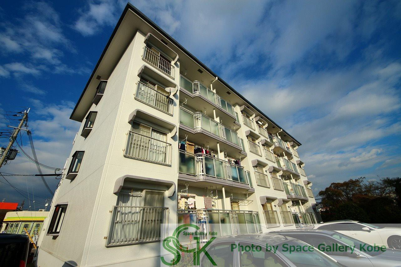 グリーンハイツ名谷の外観