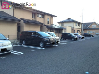 【駐車場】 | スリー・スター Ⅳ号館 A