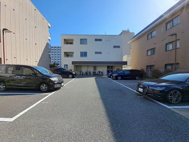 モンセラートの駐車場