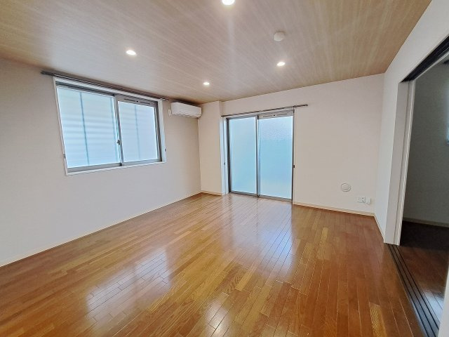 モンセラートの居間・リビング