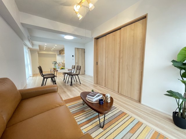 【居間・リビング】一光ハイツ千代田橋 