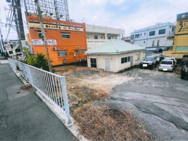 宜野湾市伊佐３丁目　売土地の外観