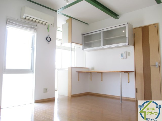 AOIビルの居間・リビング