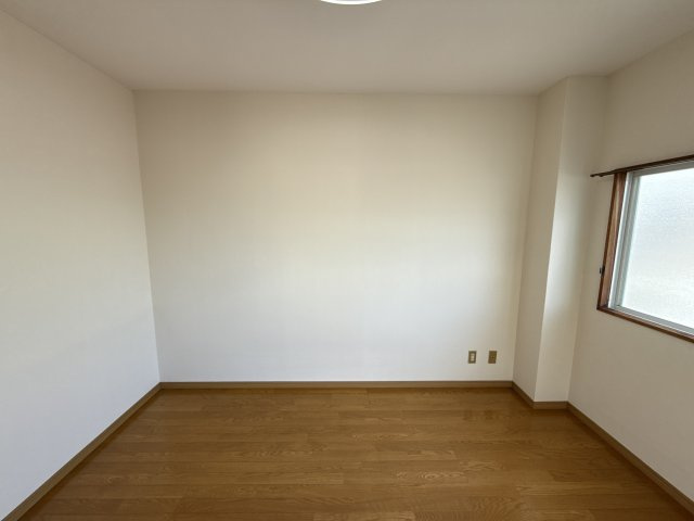 ぐらんじゅーる白鷺の洋室